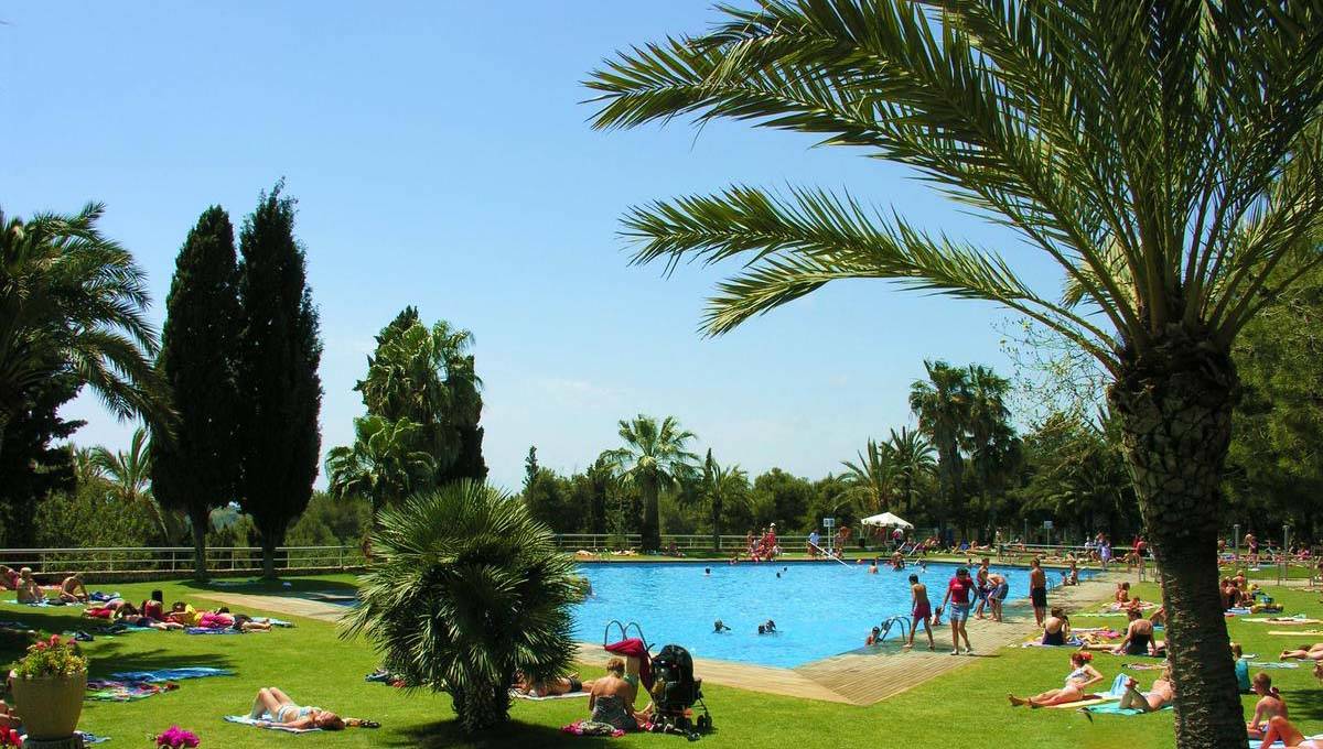 camping barcelone piscine du Vilanova park