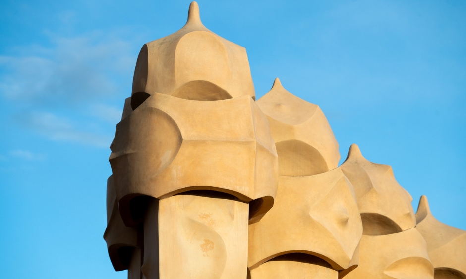 zoom cheminees casa mila