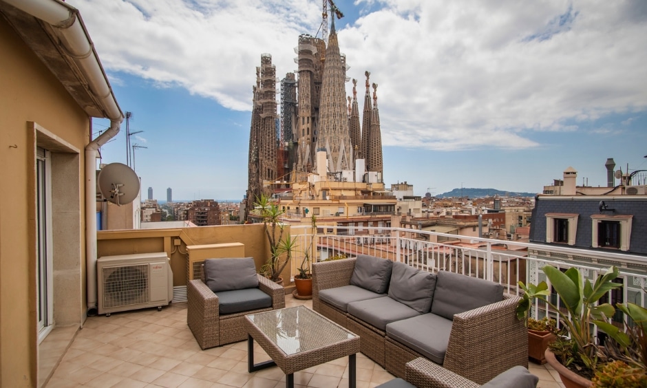 appartement court sejour Sagrada Rosseló