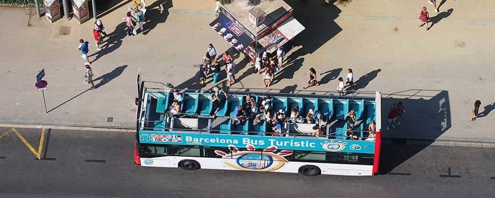 bus touristique vu d'en haut