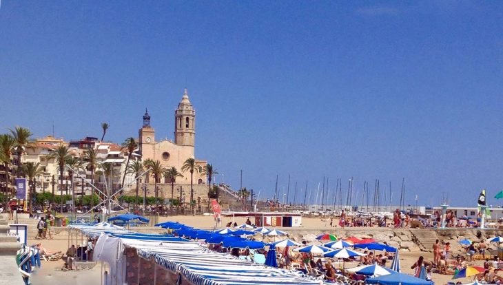 Sitges Une Station Balnéaire Festive à 30 Min De Barcelone