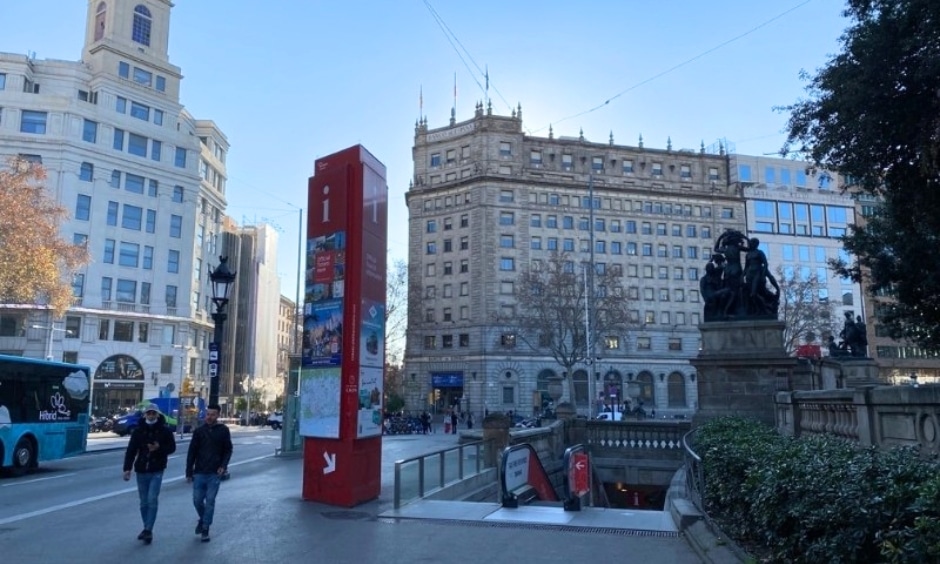 office de tourisme plaça catalunya