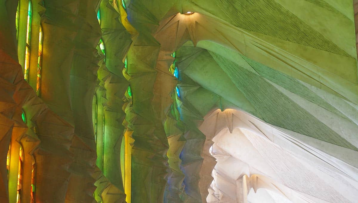 Sagrada familia reflets des vitraux