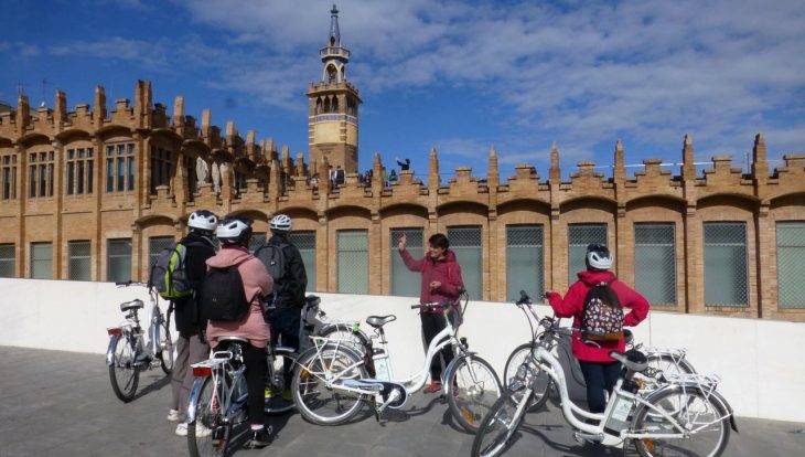 visiter barcelone: Montjuic en vélo électrique